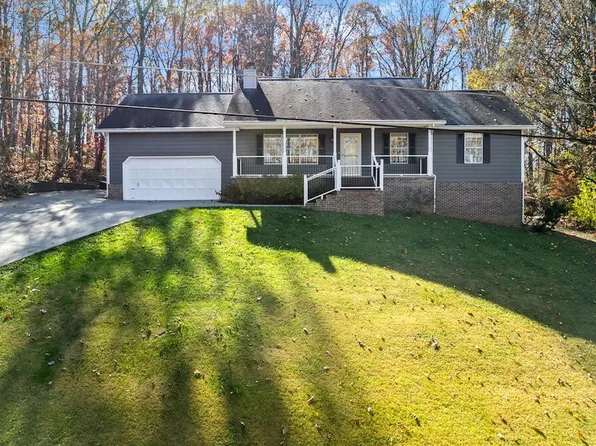 152 White Loop Rd, Clinton, TN 37716