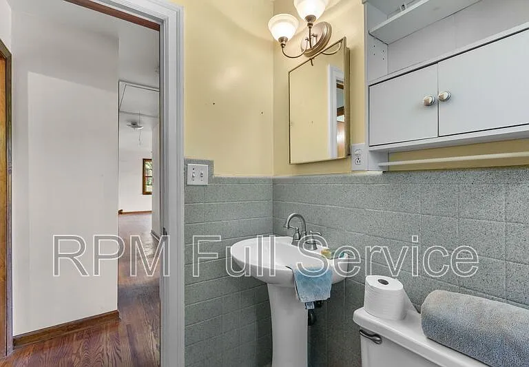 570 Carol Dr — Photo 28