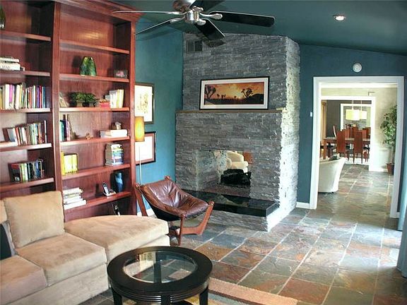 5th image of 2223 E Park Dr