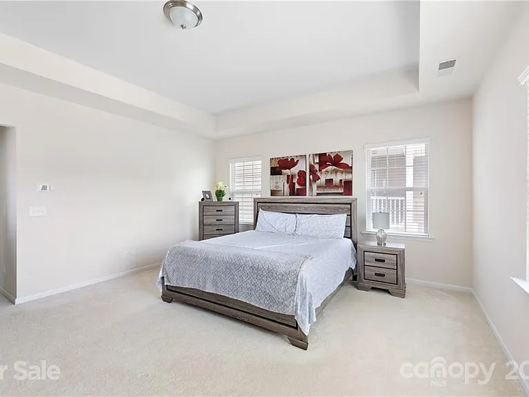 4020 Whittier Ln — Photo 29