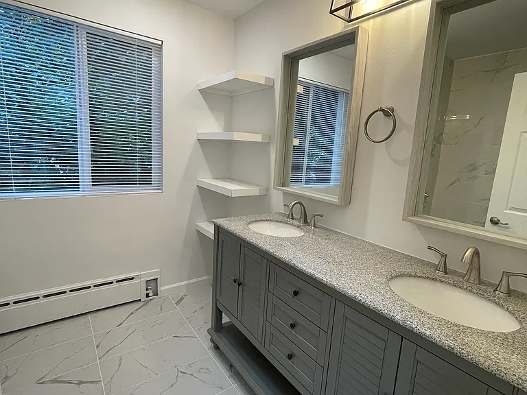 17124 Hillside Dr NE — Photo 9