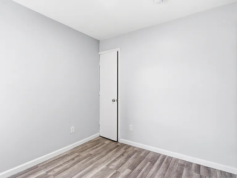 274 Littleton Ave #3 — Photo 16