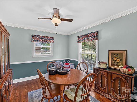 5th image of 1311 Cambridge St