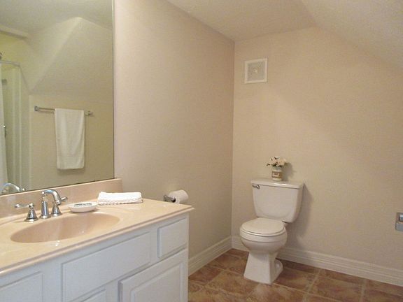 4th image of 3710 Sherwood Ln