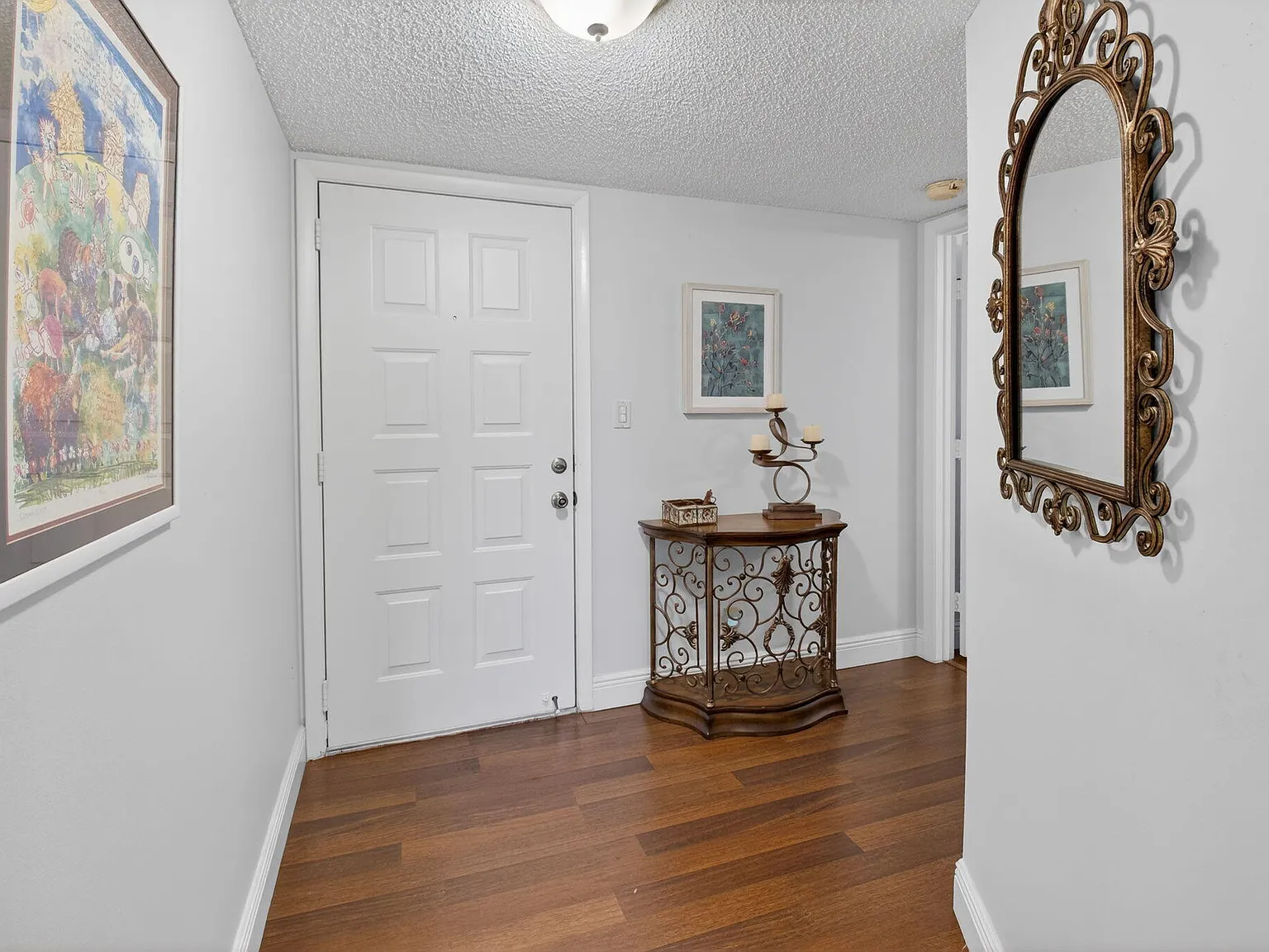 2 bed, 2.0 bath, 1230 sqft, $2,700 — Photo 3