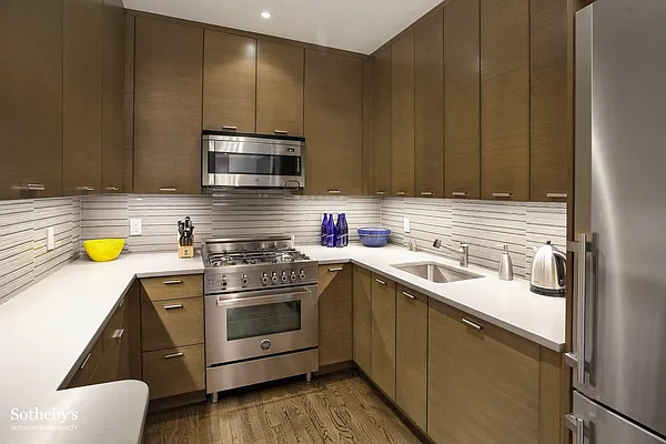 Sold by Sotheby's International Realty | media 21