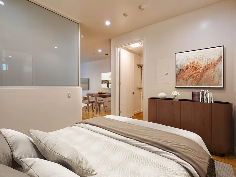 10599 Wilshire Blvd — Photo 28