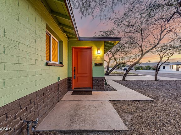 5th image of 1233 E BROADMOR Drive