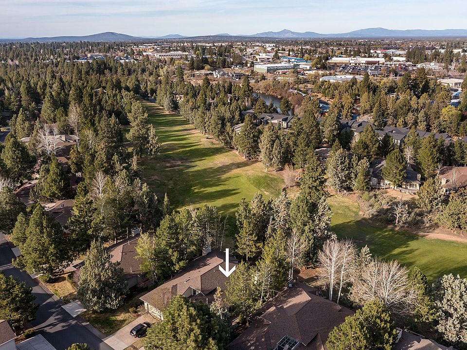 1st image of 3020 Clubhouse Dr