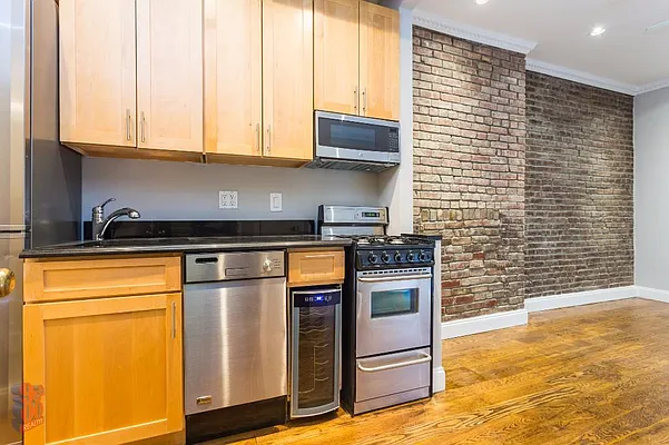 Rented by Centennial Properties NY | media 4