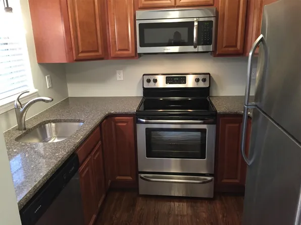 60 Crystal Ln APT A, Mansfield, CT 06268