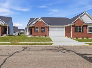 1435 Luxington Dr, Lapeer, MI 48446