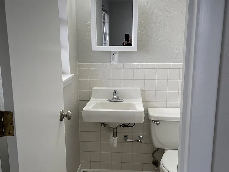 2611 27th St #29 — Photo 4