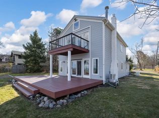 21 East Dr, Erie, PA 16511