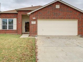 412 Indian Trail Rd, Roanoke, TX 76262