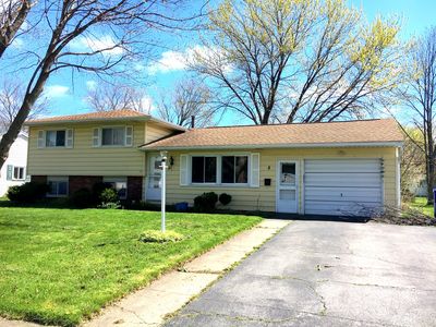8 Le Manz Dr, Rochester, NY, 14606