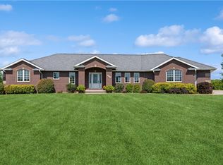1177 164th Dr, Pella, IA 50219