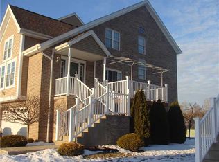 1059 Waterford Ct E, Canonsburg, PA