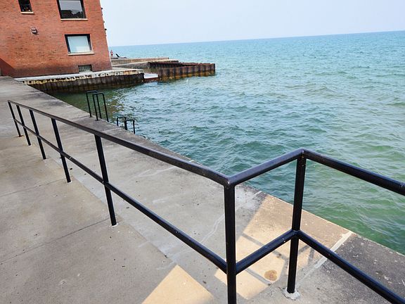3rd image of 7625 N Eastlake Ter APT 106