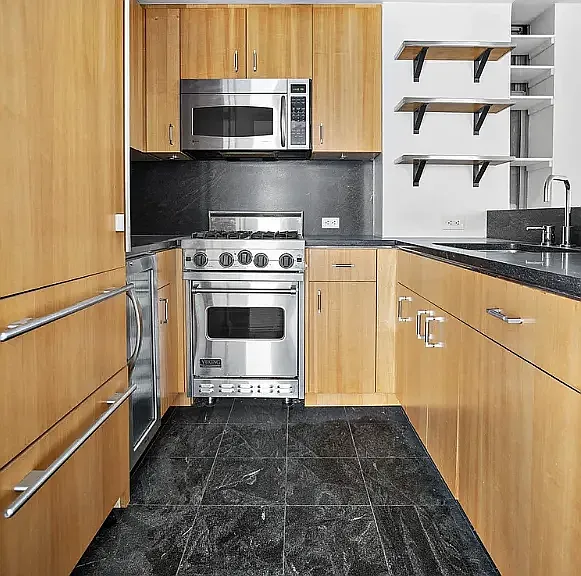 100 W 58th St #10G — Photo 6