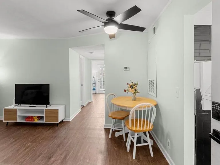 2325 Elliston Pl #410 — Photo 12