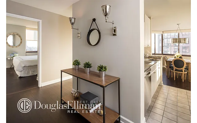 Rented by Douglas Elliman | media 23
