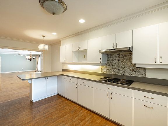 5th image of 3106 S Omar Ave