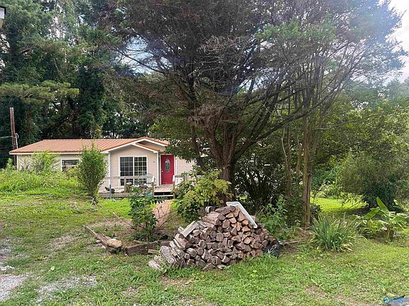 2nd image of 102 Goodson Ln