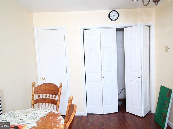 3rd image of 142 Valley Vista Dr