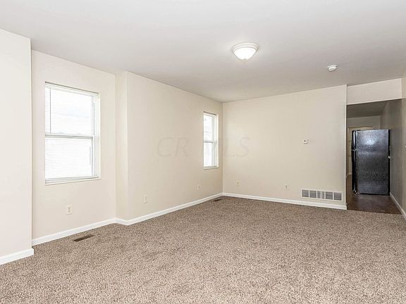 2nd image of 664 Mulberry St