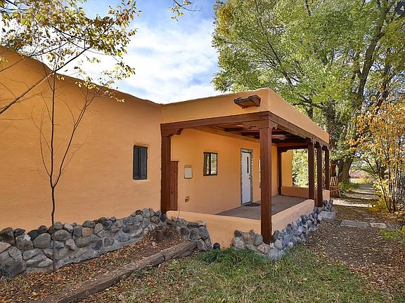 2nd image of 511 Camino Del Medio