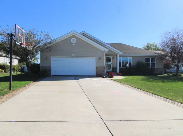 1676 Stefanie Ln, Bourbonnais, IL 60914