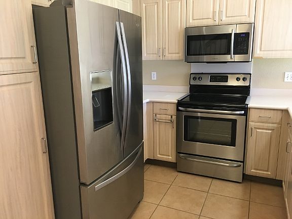 4th image of 92-1481 Aliinui Dr APT G