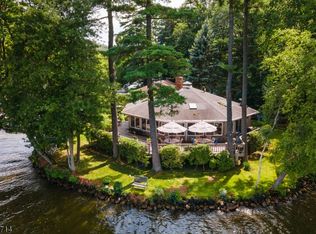 1 Storms Is, West Milford, NJ 07421