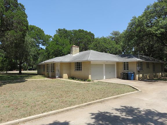 2nd image of 115 Balcones Ave