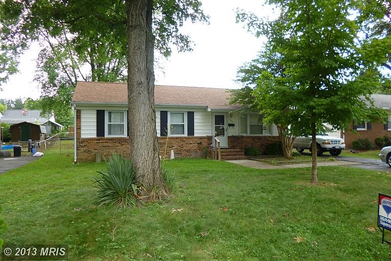 1st image of 302 Stratford Ave