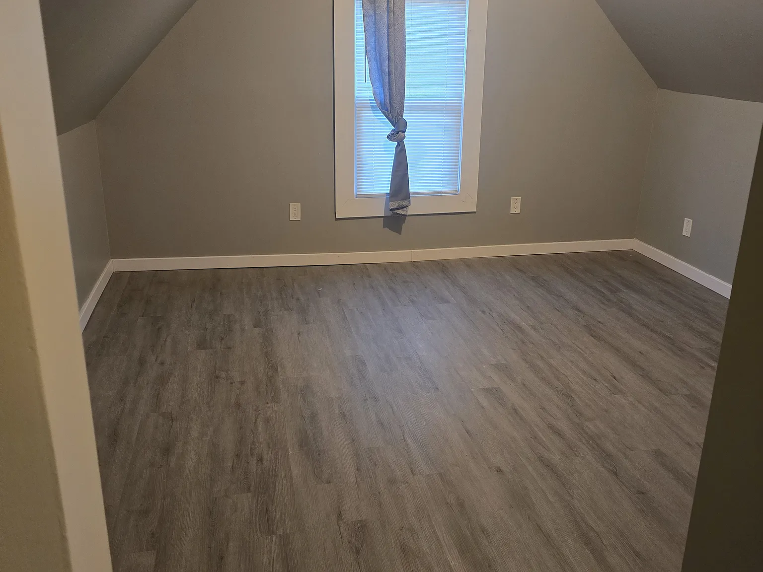 46 Davis St — Photo 2
