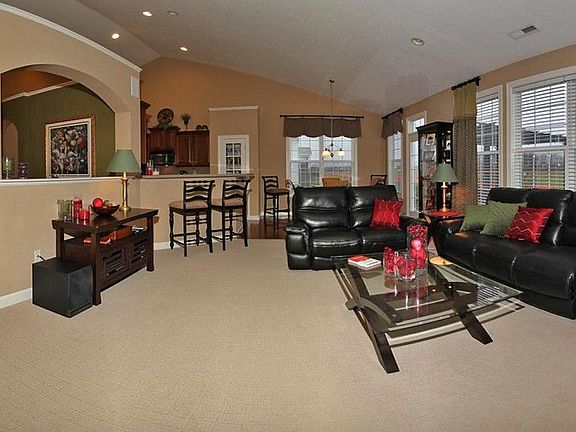 5th image of 1368 Tuscany Dr