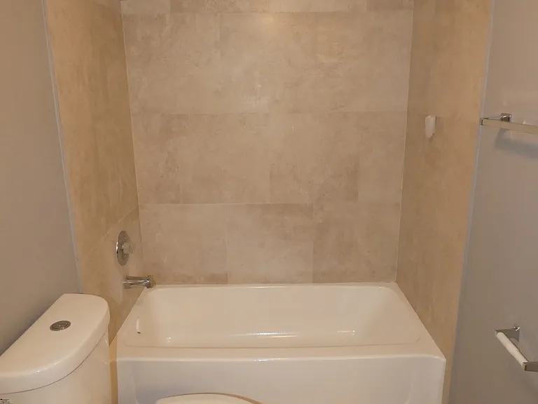 2851 N Oakland Forest Dr #309 — Photo 15
