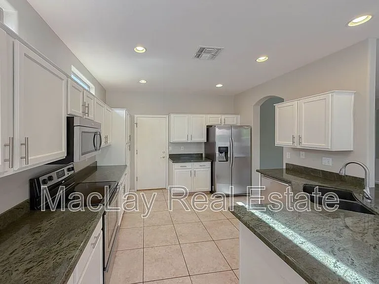 203 W Cedar Dr — Photo 5