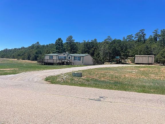 5th image of 122 Kuhn Dr