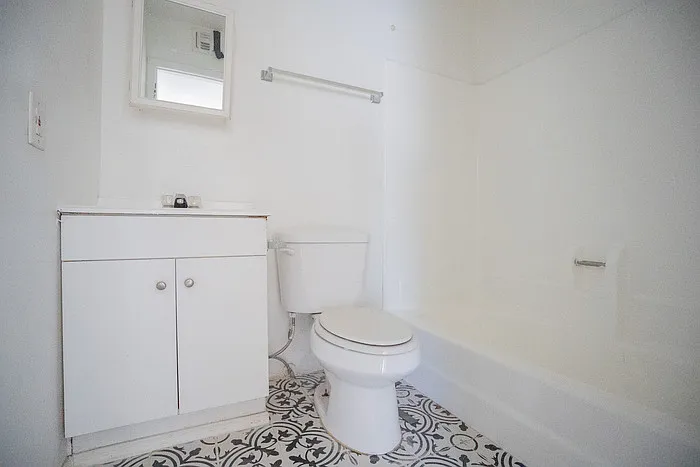 1703 W Mountain View Rd #15 — Photo 11
