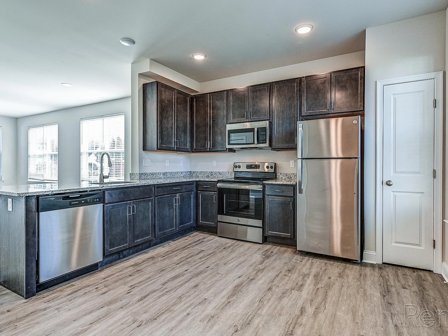 Enclave at Millwood — Photo 2