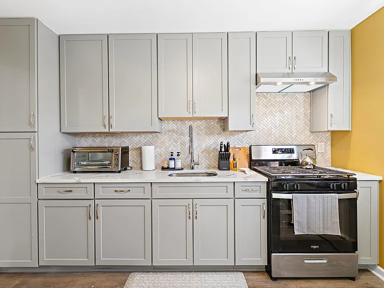 174 Clay St #1 — Photo 18
