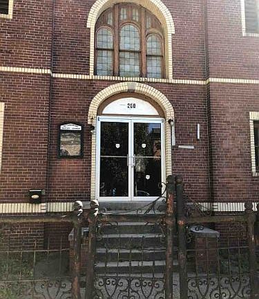 3rd image of 260 Pacific Ave