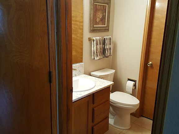 Guest Bathroom (remodeled)
