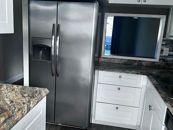 5th image of 1040 SE 4th Avenue #222