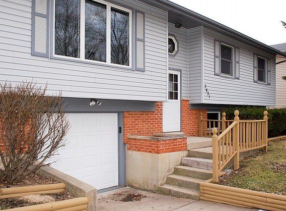3rd image of 7451 Princeton Circle Dr