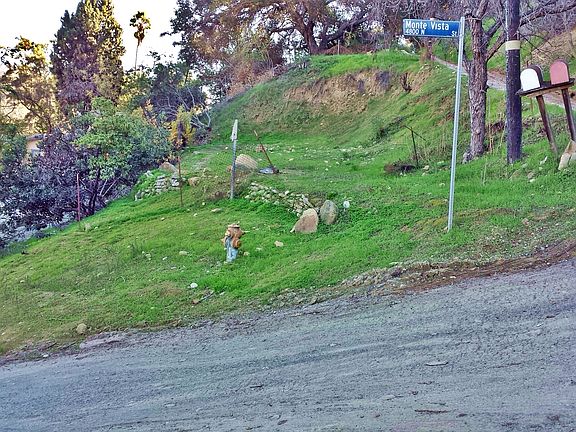 2nd image of Monte Vista St