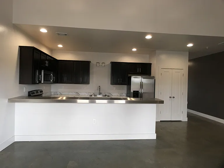Myers Flats - 3 Bedroom — Photo 14